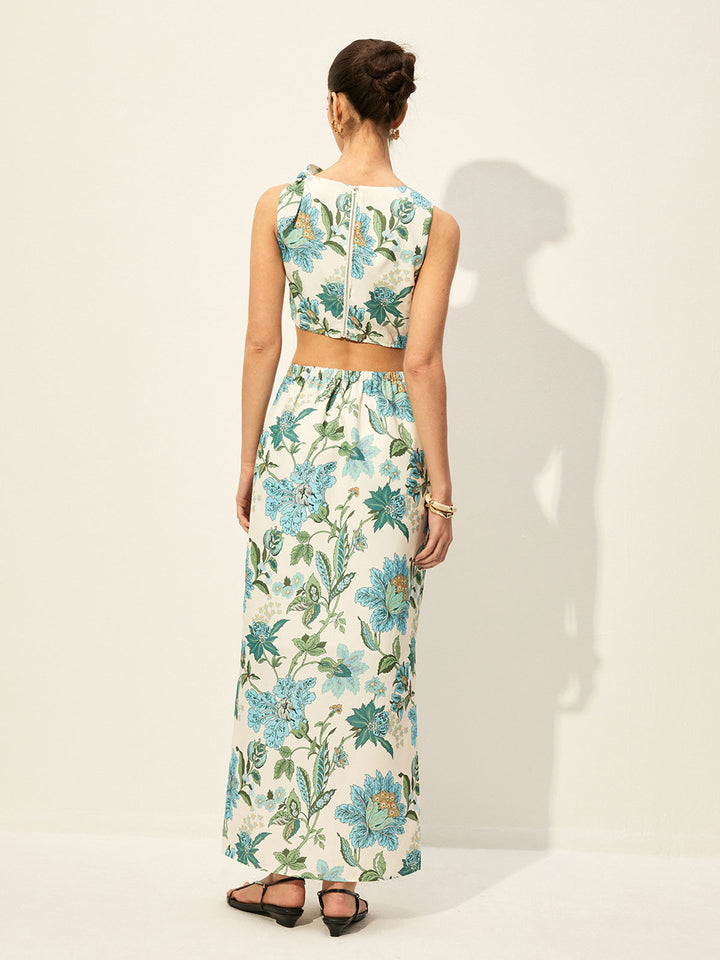 Robe à découpes florales