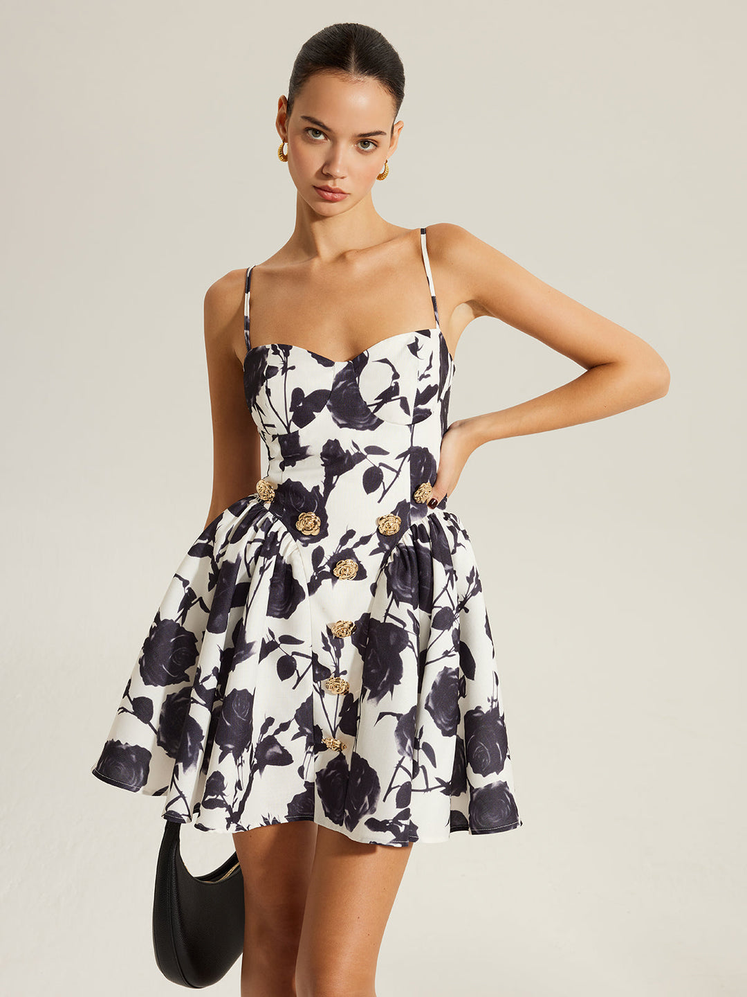 Robe à bretelles à imprimé floral avec détail métallique et fermeture éclair