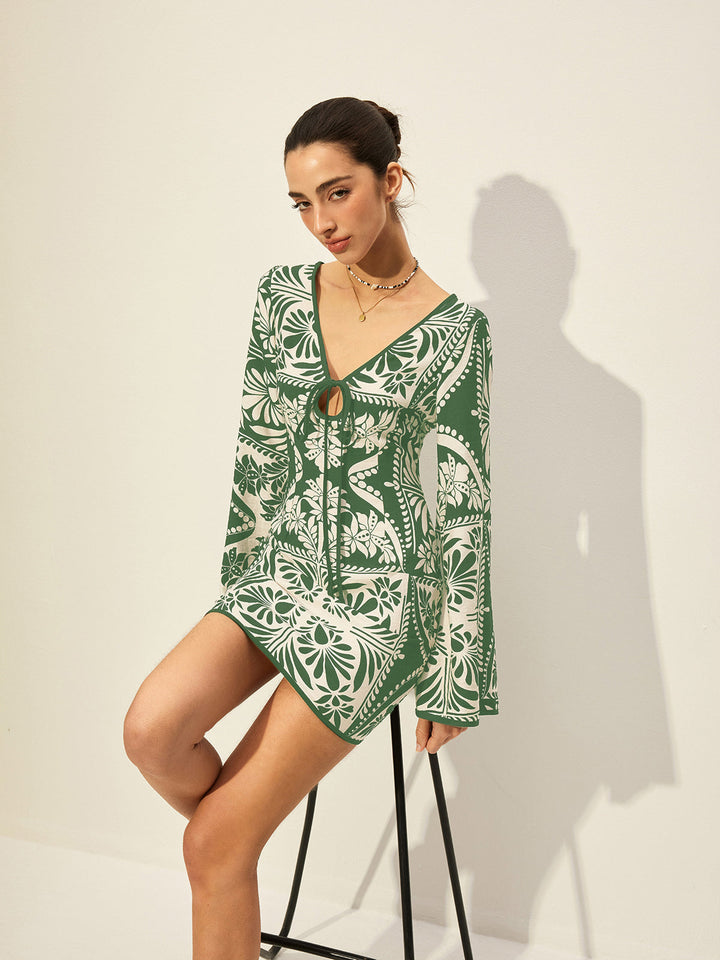Robe à manches cloche à nouer imprimée