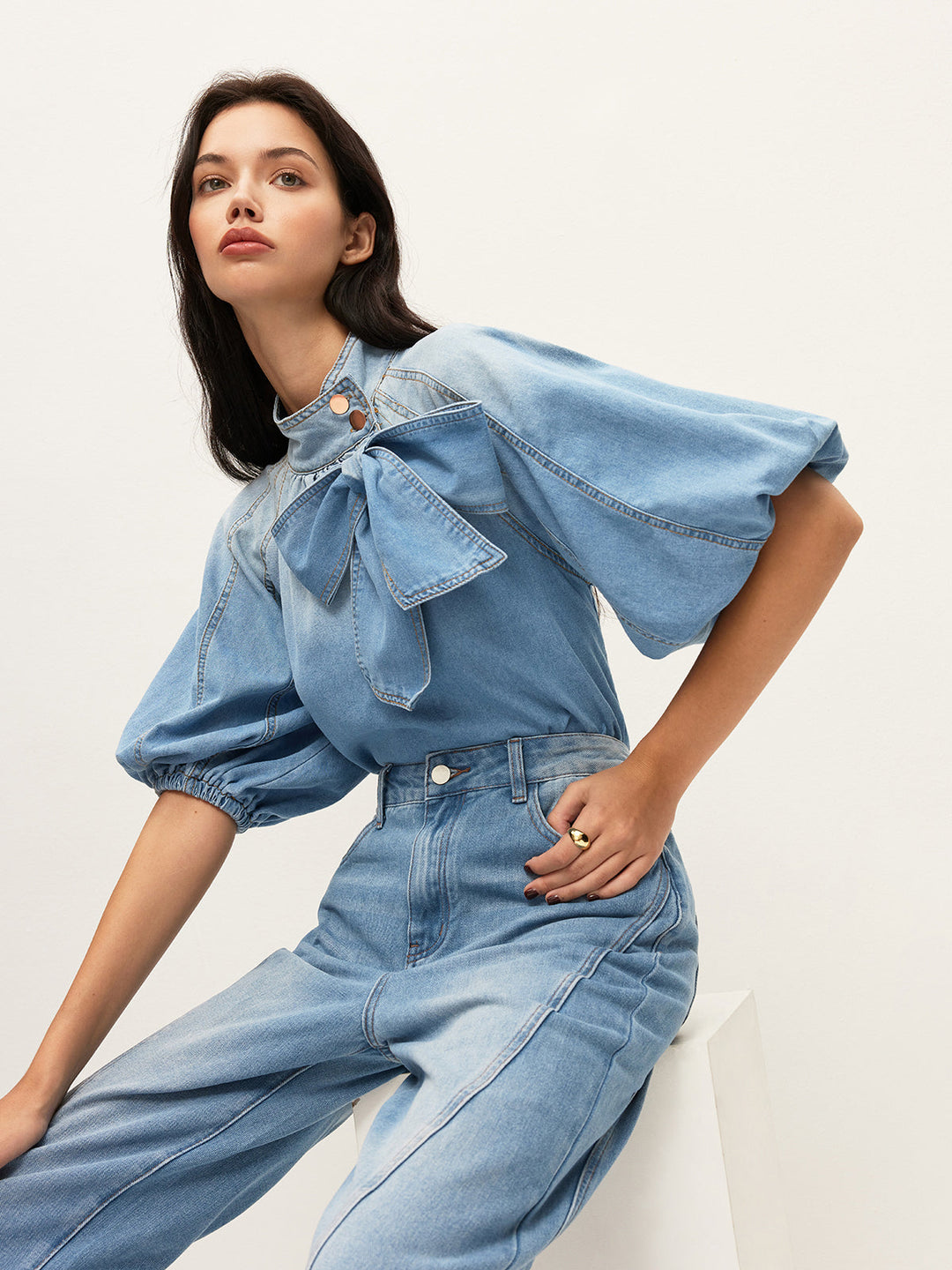 Top Manches Bouffantes En Denim Avec Détail Nœud