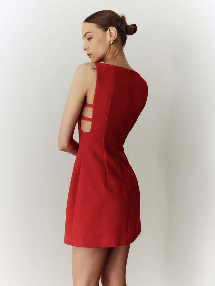 Robe Sans Manches Découpée Unie