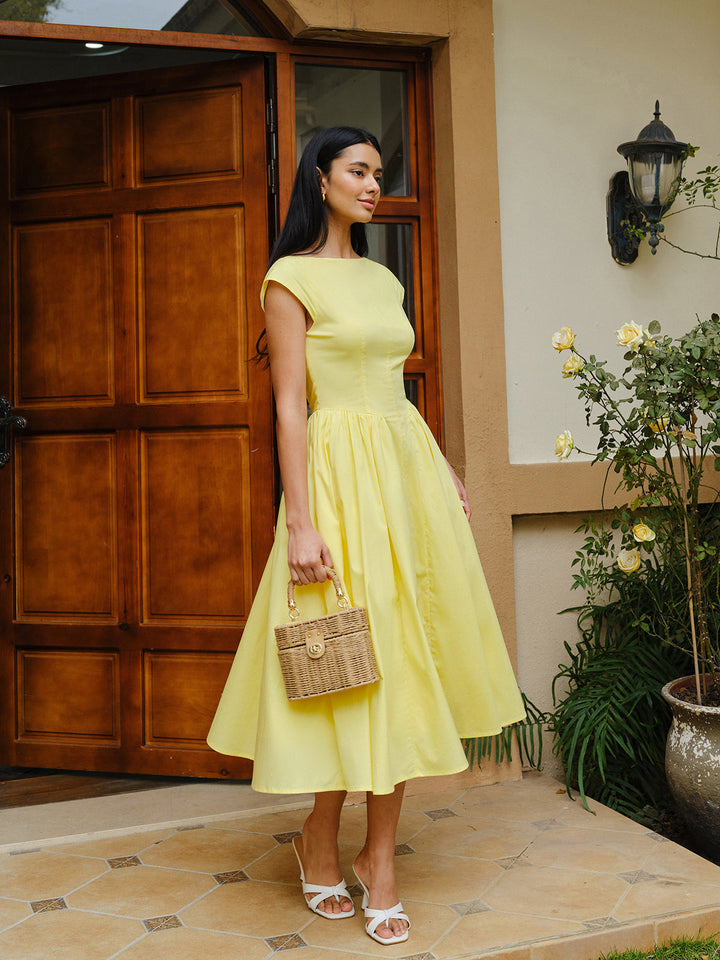 Robe à Manches Courtes à Dos Nu