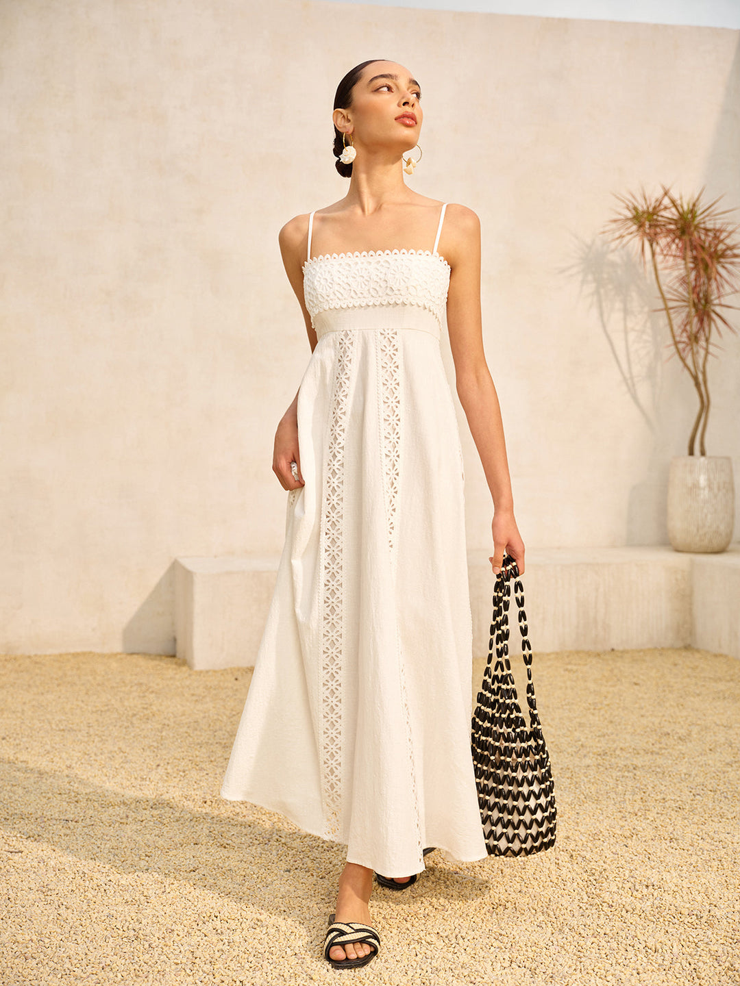 Robe Longue en Coton avec Bordure en Dentelle
