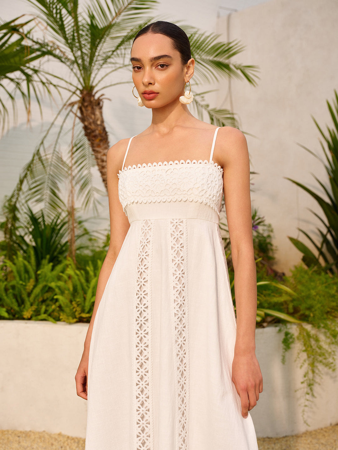 Robe Longue en Coton avec Bordure en Dentelle