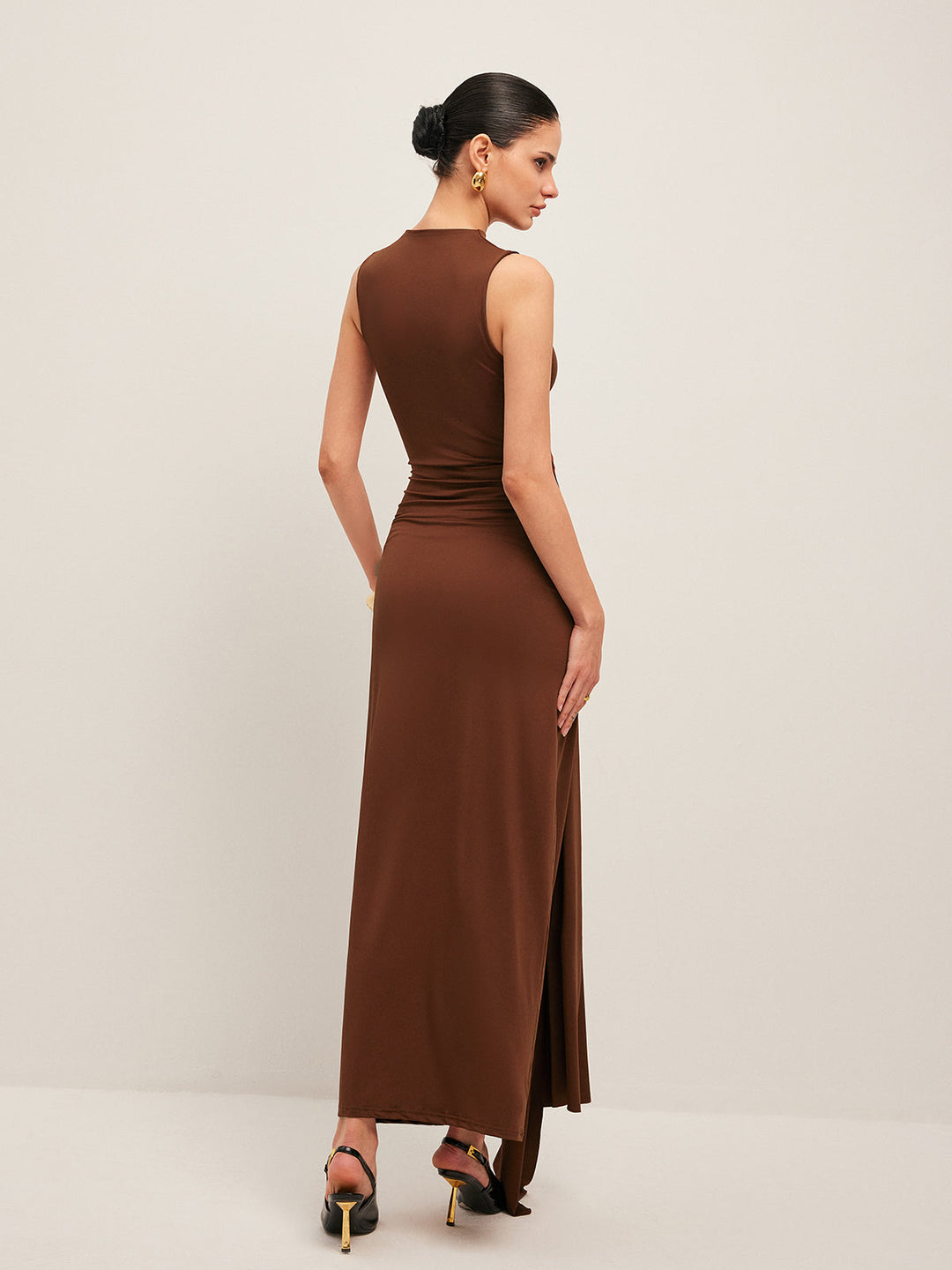 Robe sans manches à nœud torsadé