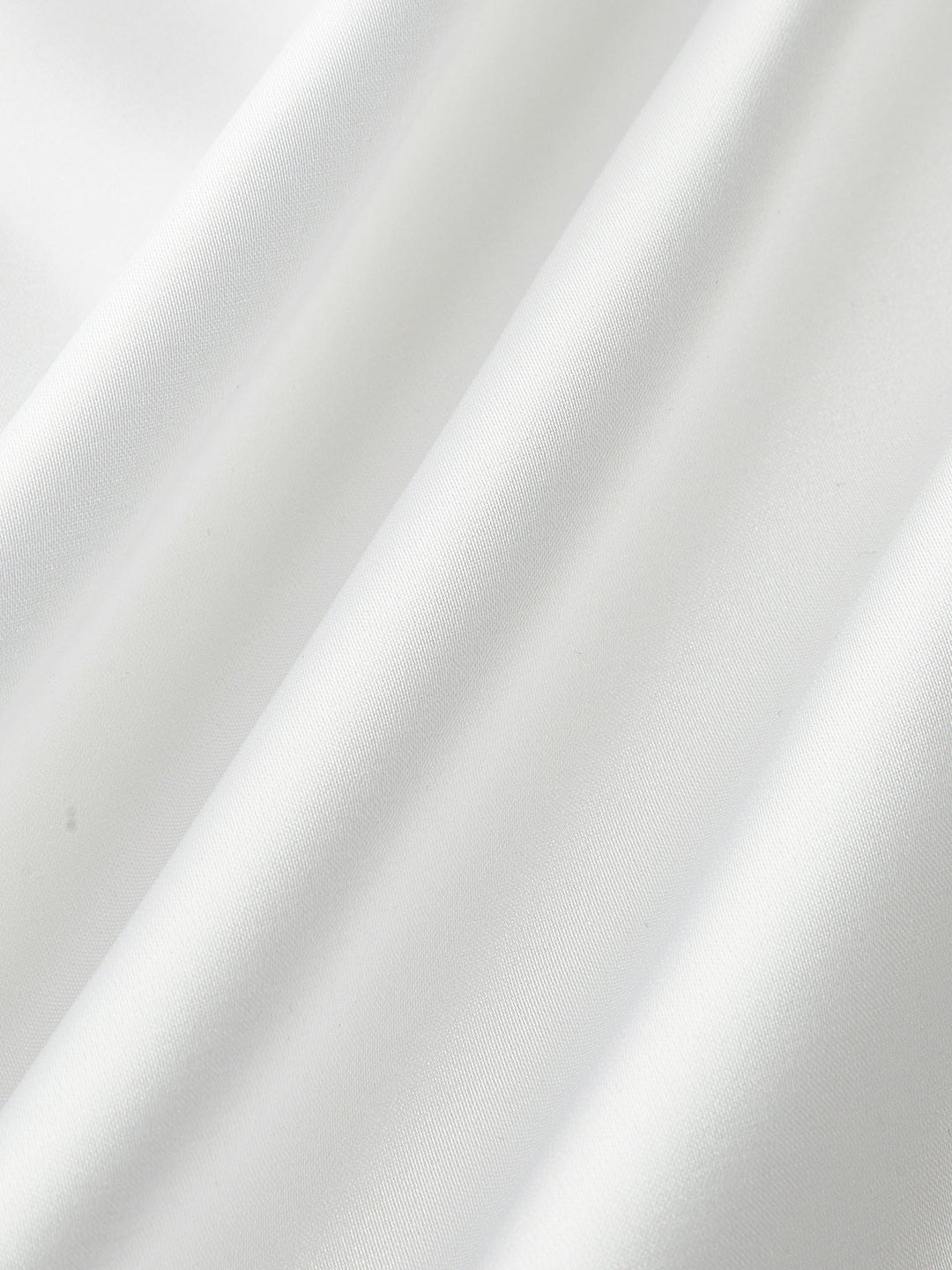 Chemise boutonnée à col écarté et manches longues
