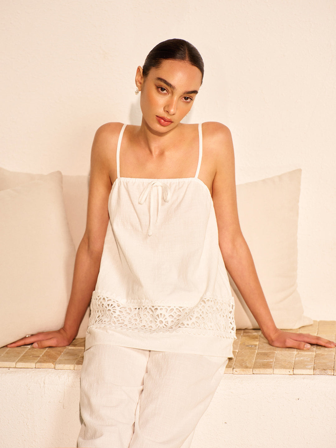 Ensemble de pantalons en coton avec panneaux en dentelle