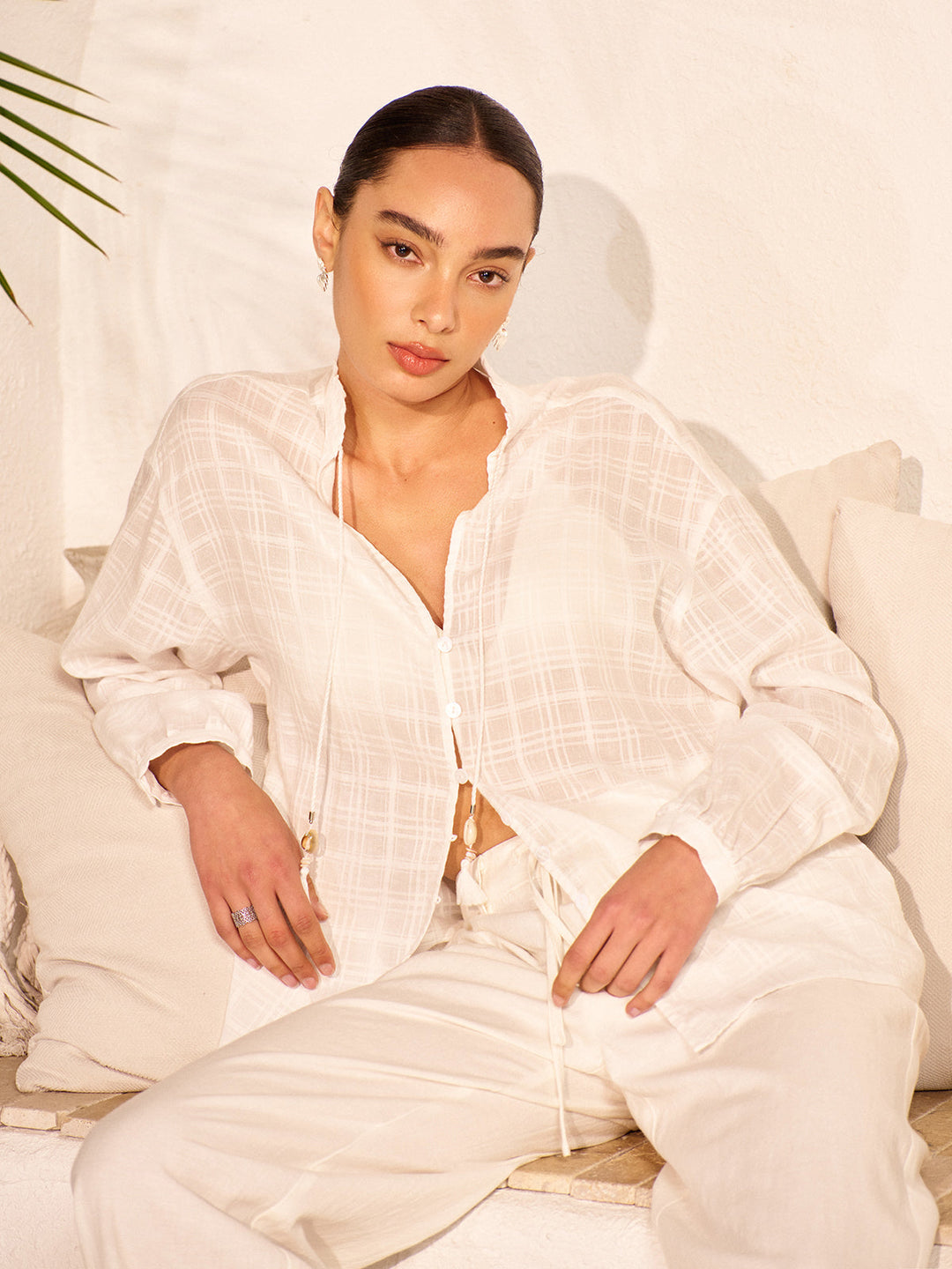 Chemise à nouer à franges semi-transparente