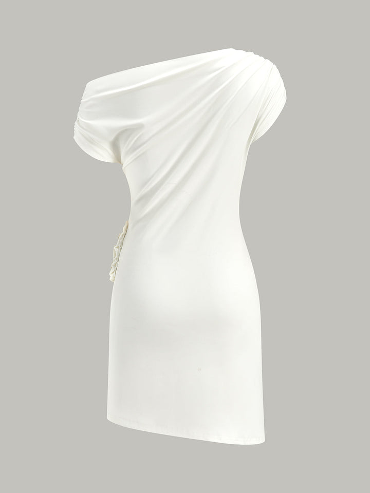Robe à épaules dénudées avec détail rosette