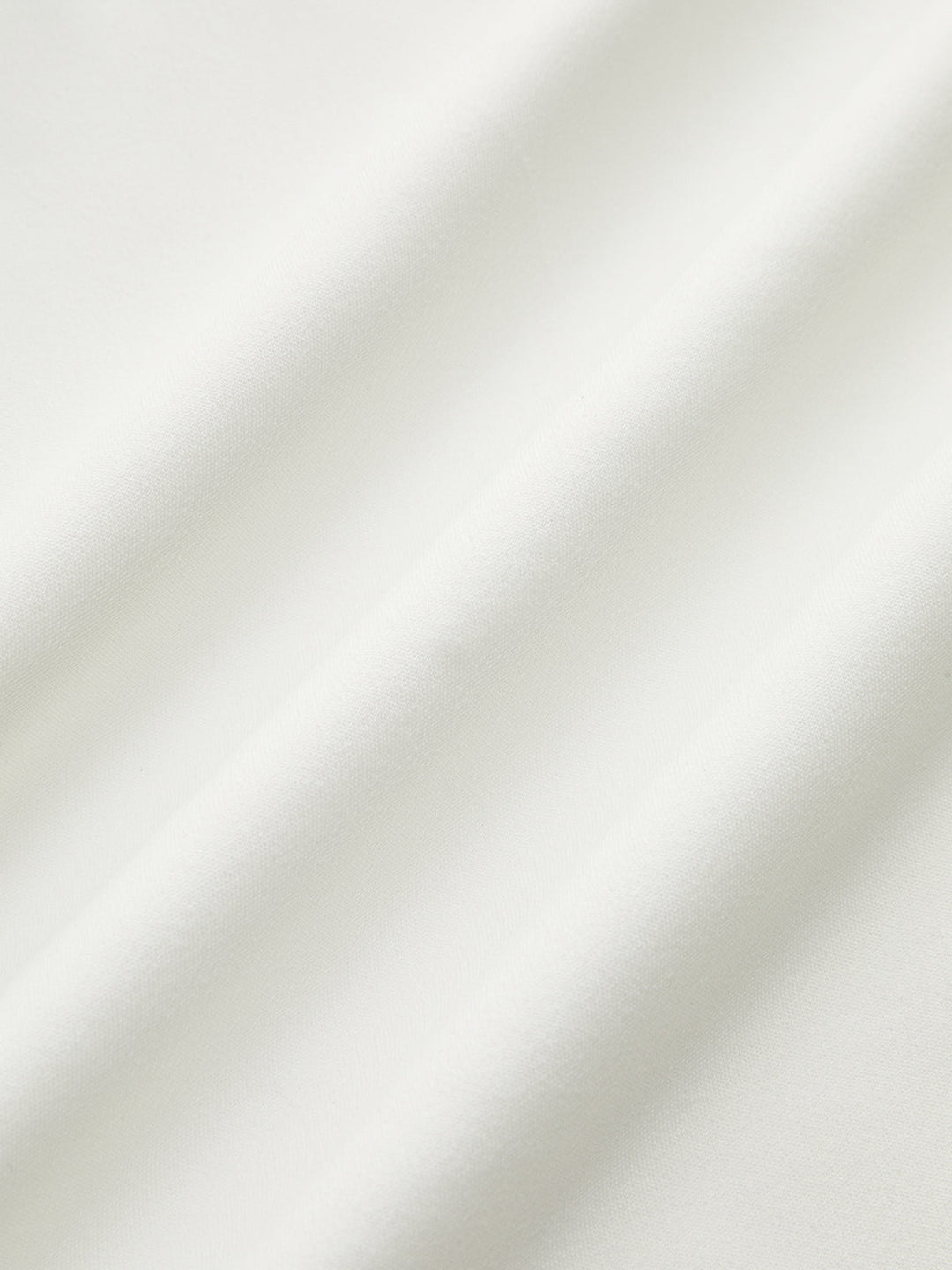 Robe à épaules dénudées avec détail rosette