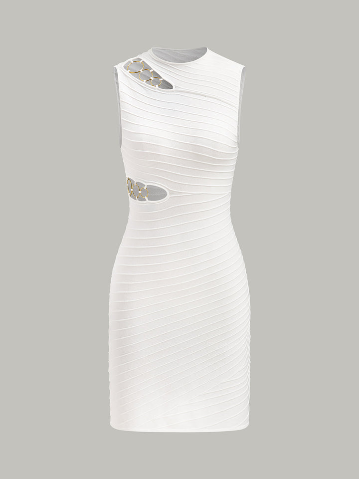 Robe en maille à découpes et détails chaîne
