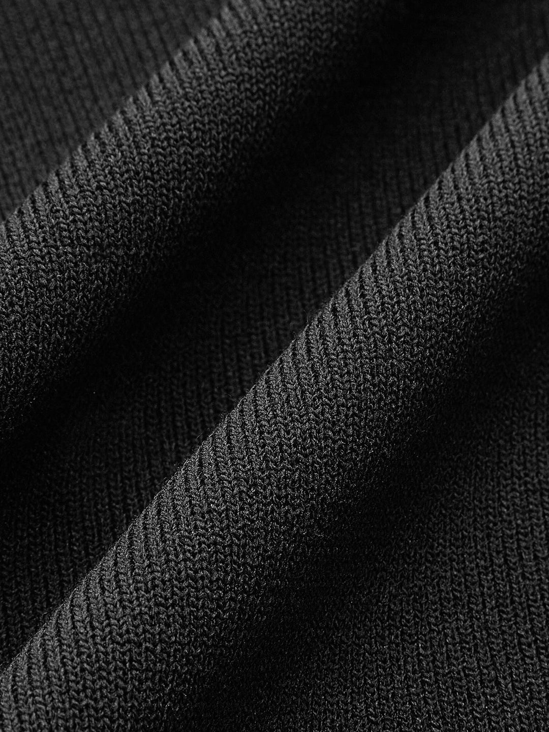 Robe à découpes à encolure licou