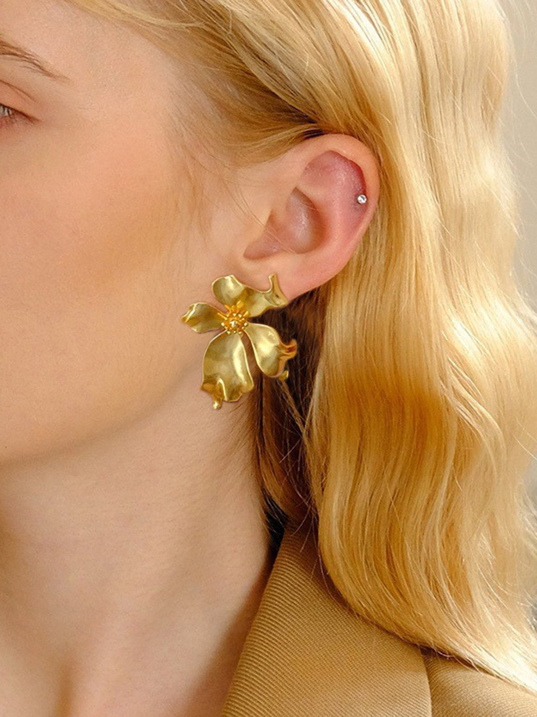 Boucles d'oreilles Fleur en Métal