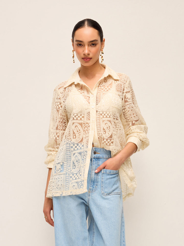 Chemise en coton mélangé à col en dentelle à manches longues