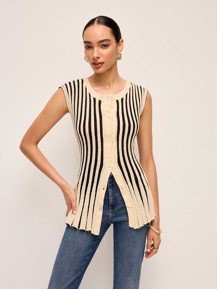 Haut en tricot avec boutons en bande