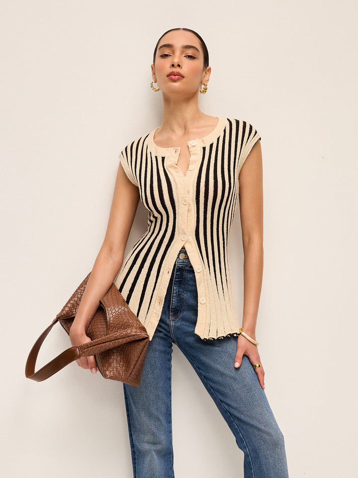 Haut en tricot avec boutons en bande