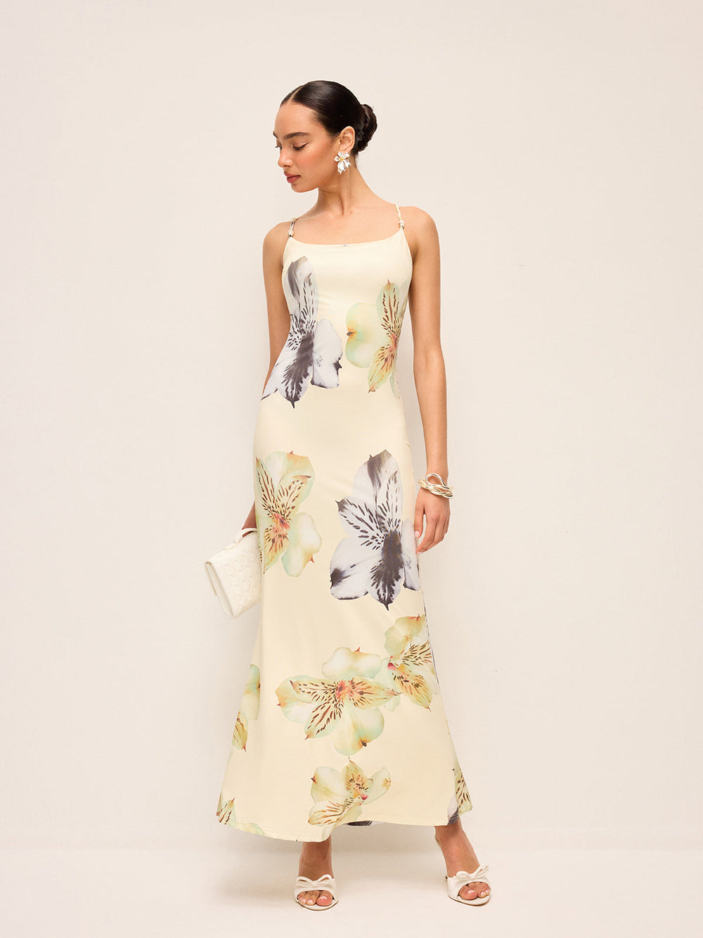 Robe Fleurie Dos Nu à Lacets