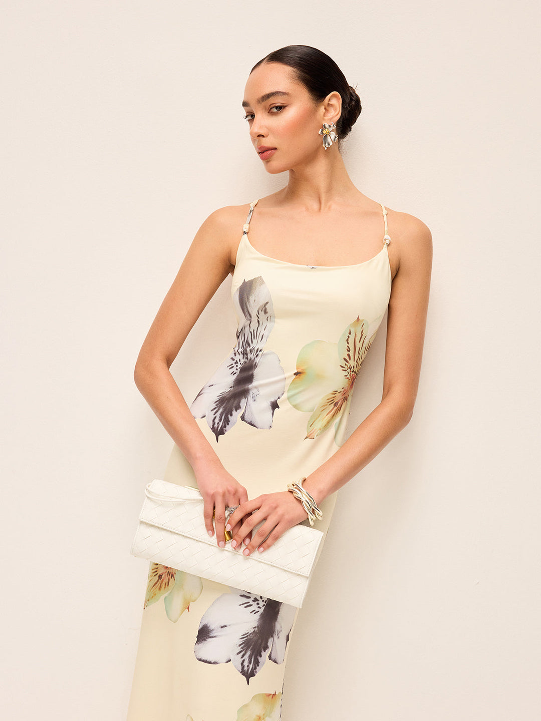 Robe Fleurie Dos Nu à Lacets