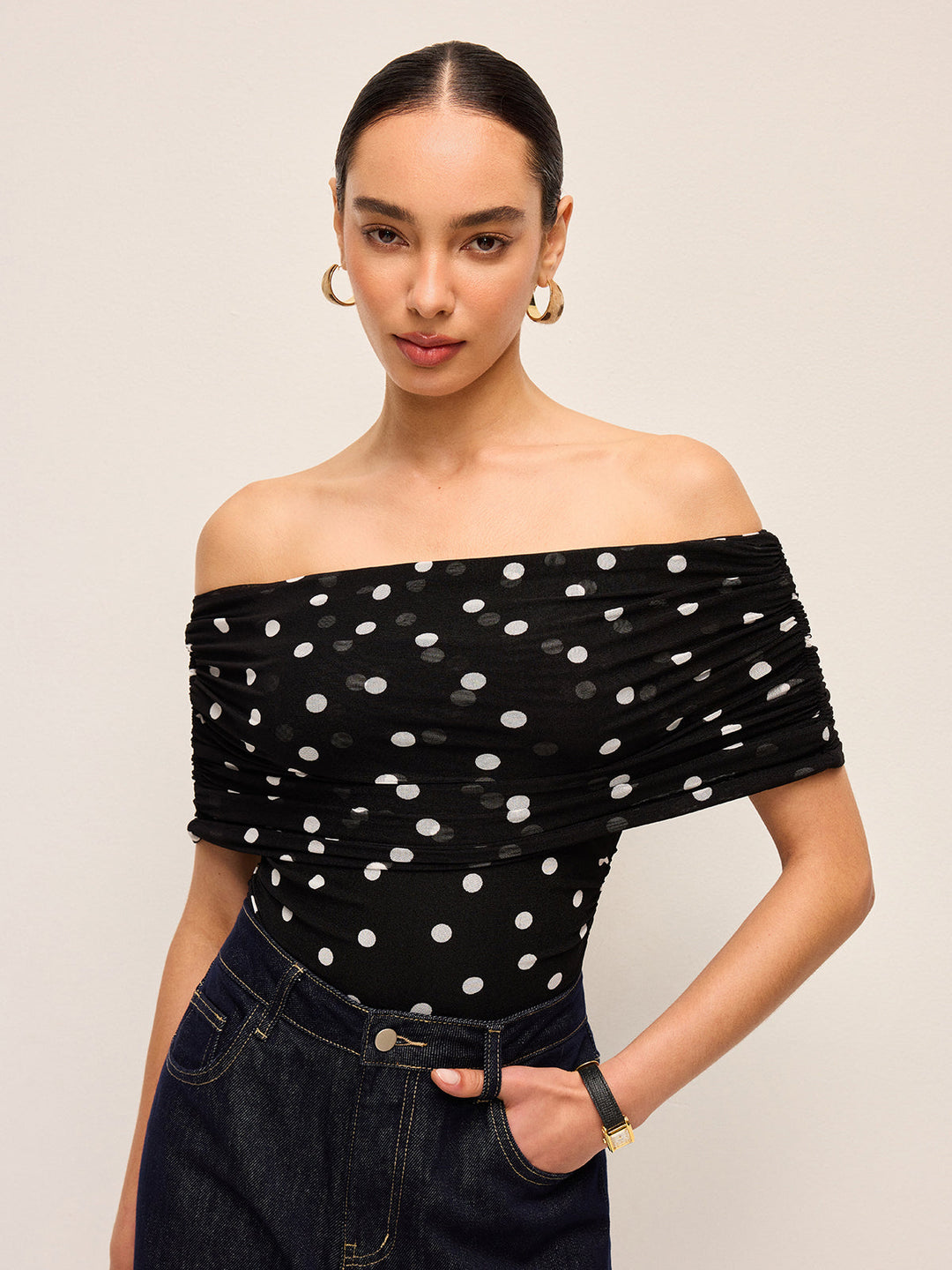 Bodysuit à épaules dénudées à pois