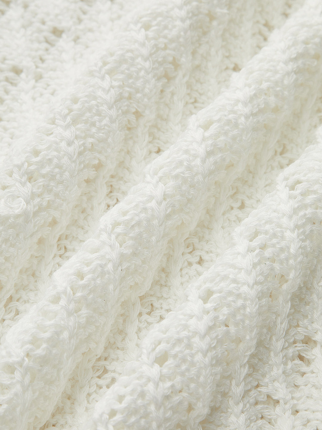 Robe Pull Maille Transparente avec Détail Découpé