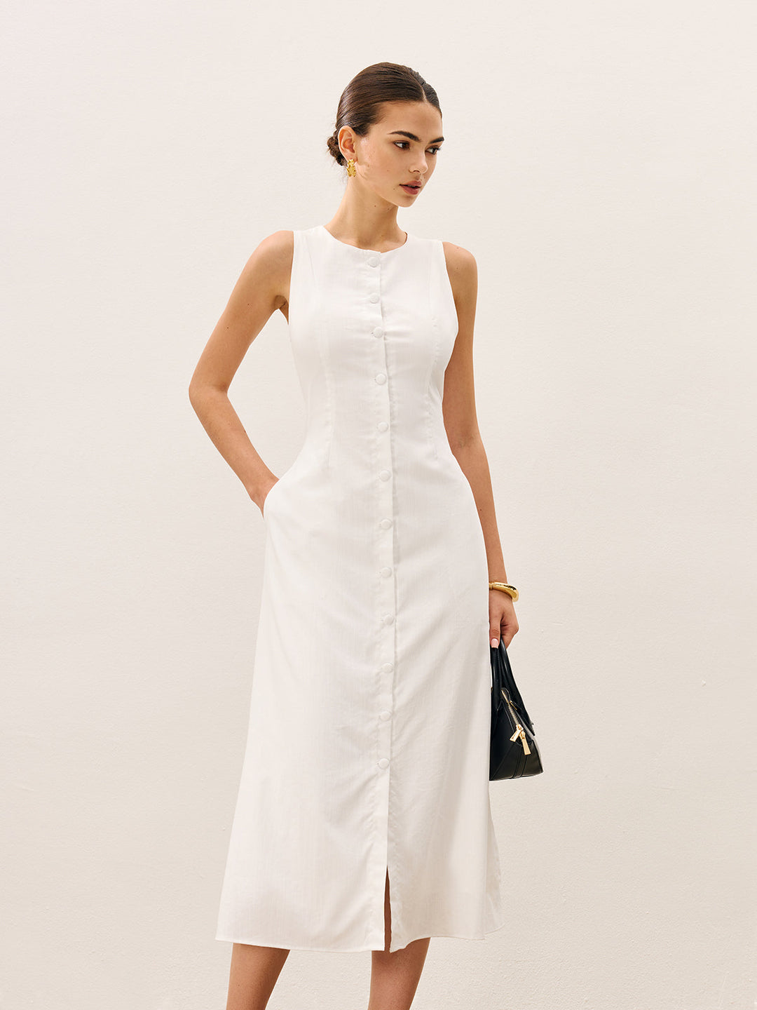 Robe sans manches en coton et lin avec boutonnage sur le devant sans ceinture