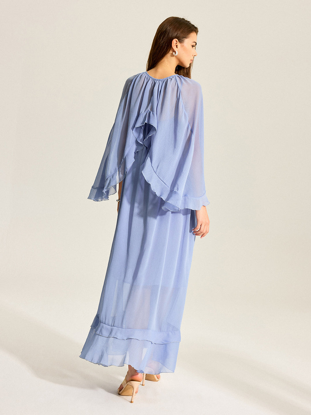 Robe Deux Pièces en Mousseline Volantée à Cape Semi-Transparente