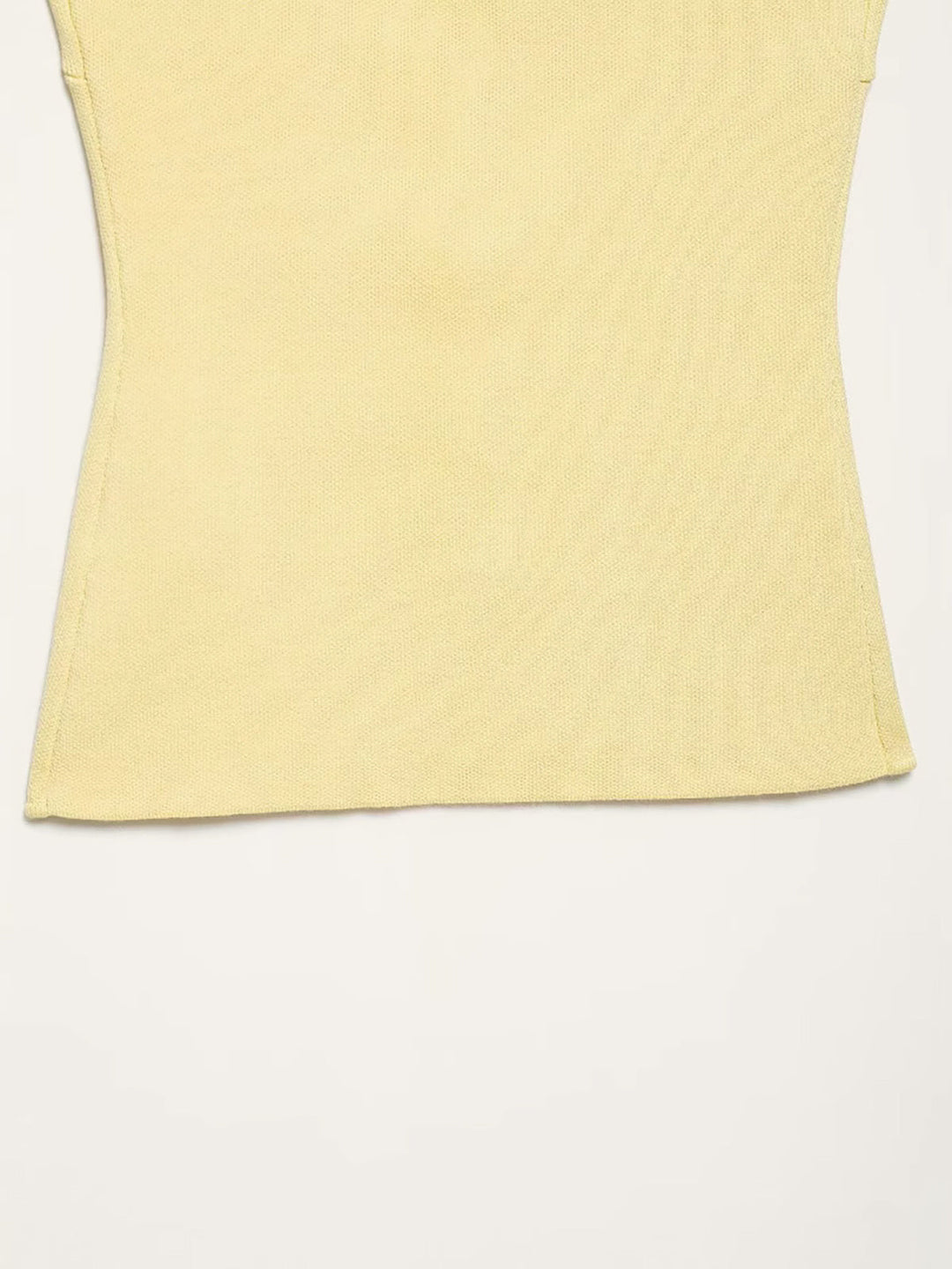 Gilet en tricot côtelé à ourlet incurvé
