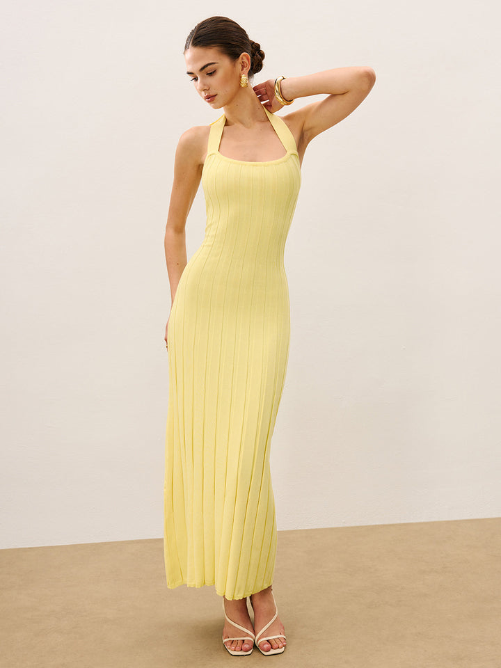 Robe en maille côtelée à col bénitier