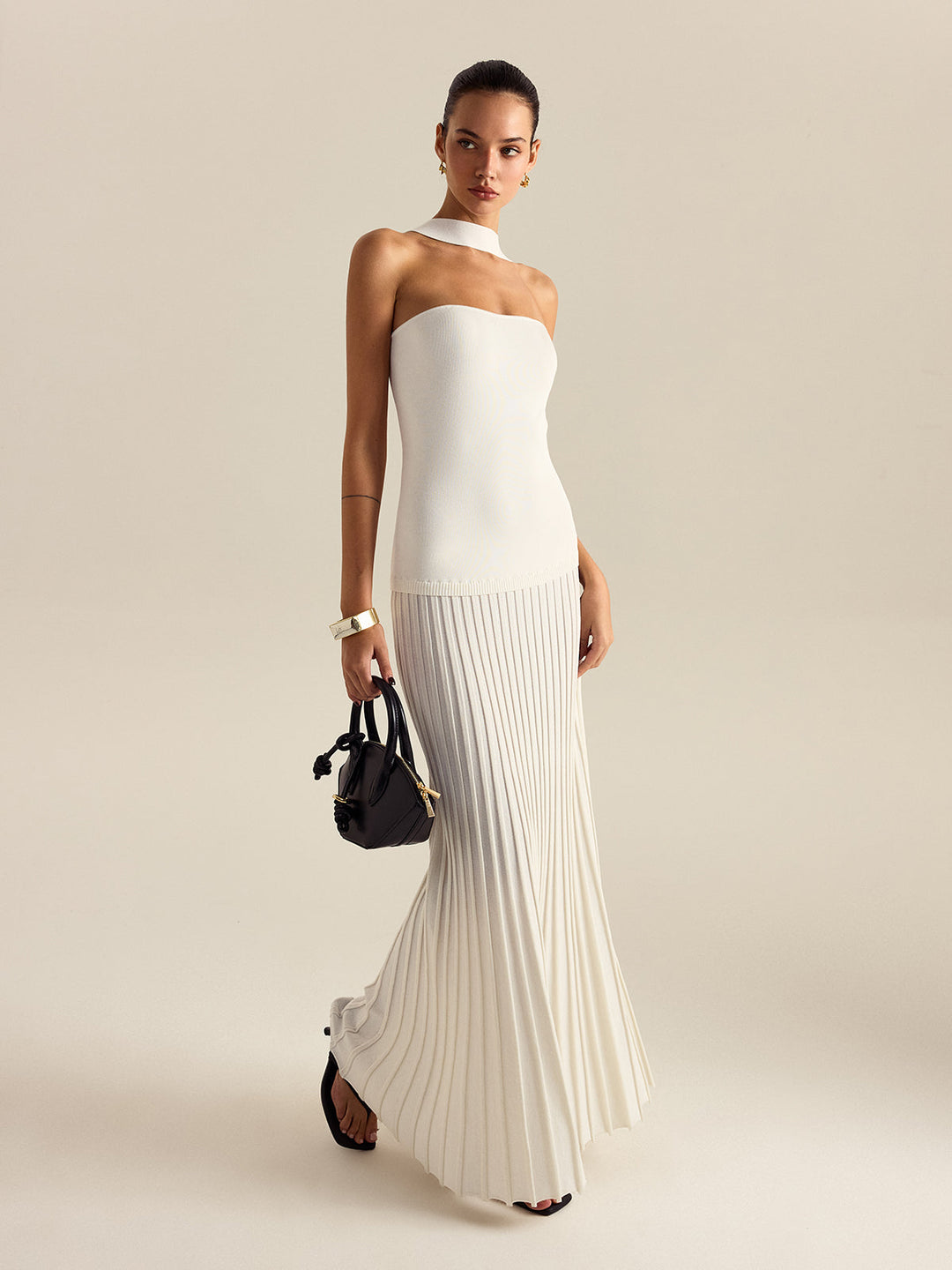 Robe Longue Plissée à Col Plongeant