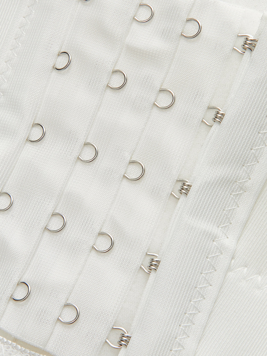 Corset à ornements floraux 3D