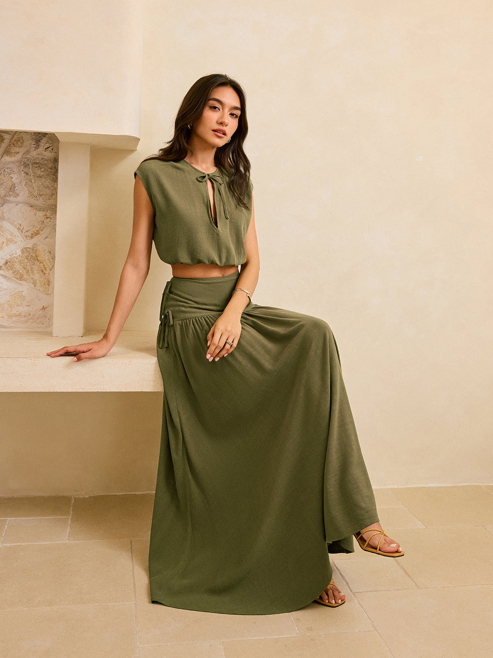Ensemble Crop Top à Détail Cravate et Jupe Maxi Volantée