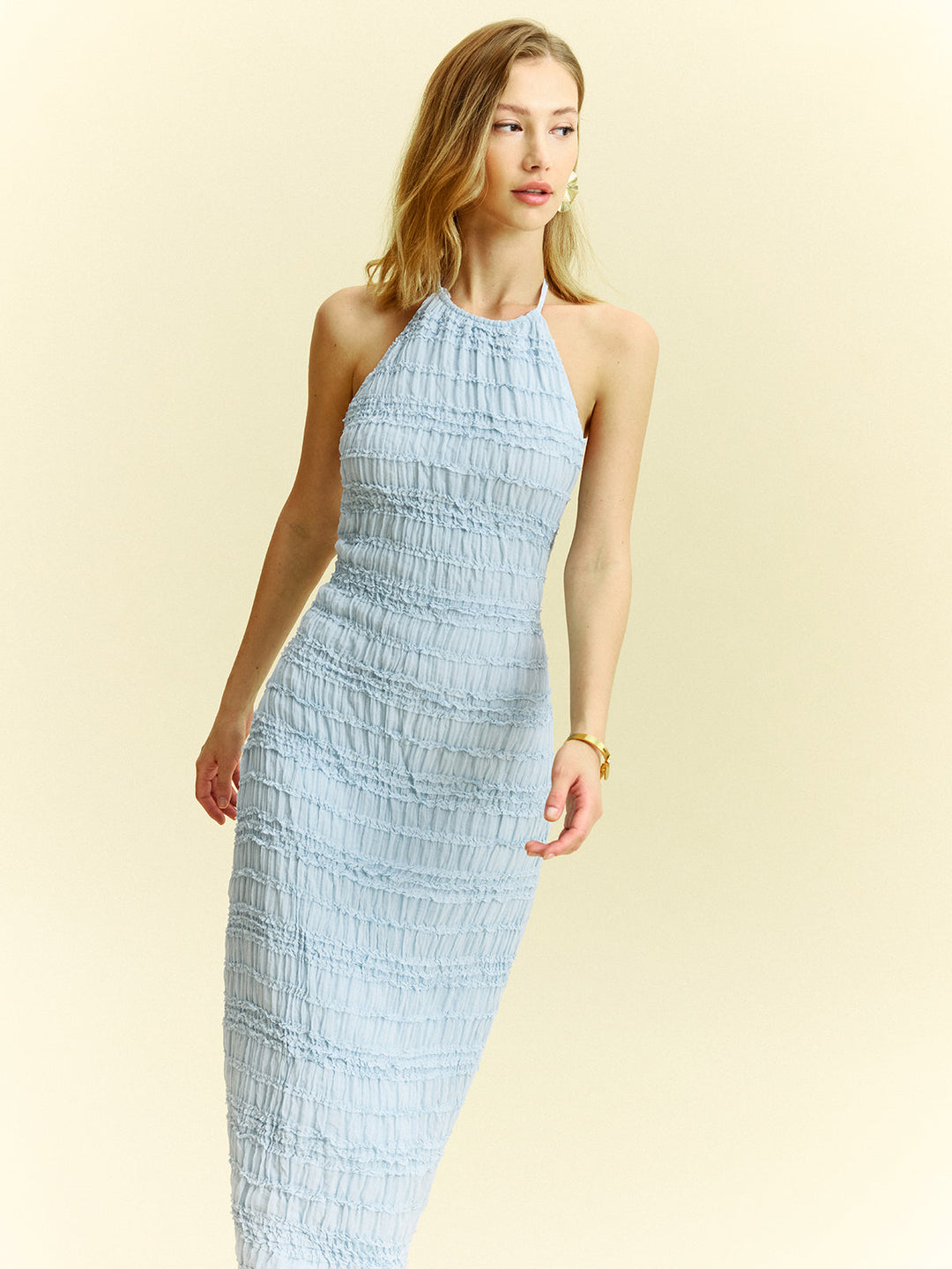 Robe Longue Texturée en Mousseline à Volants et Col Chaleur