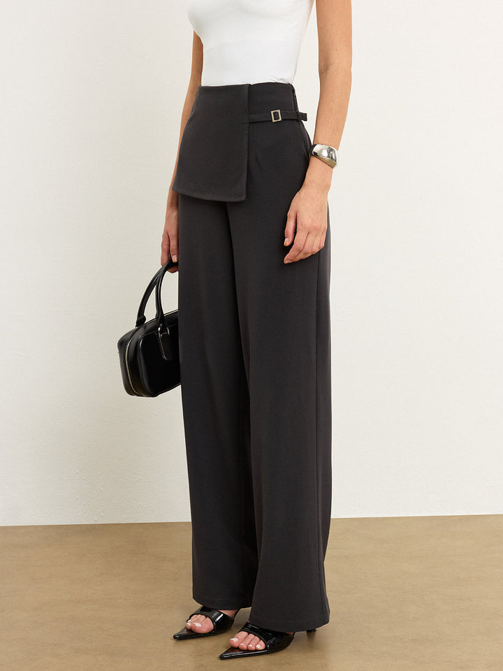 Pantalons à taille asymétrique
