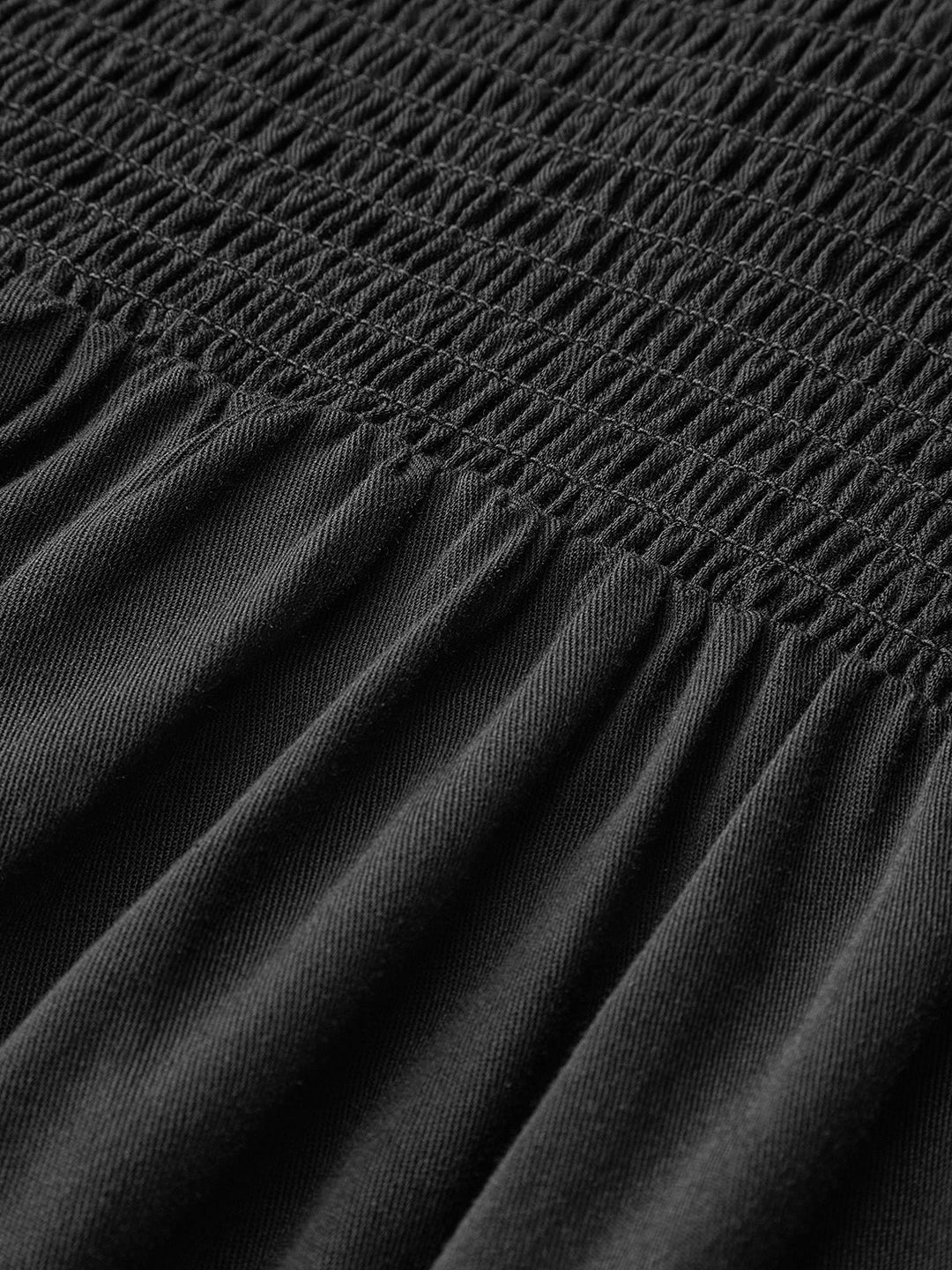 Robe mi-longue brodée à bretelles à nouer