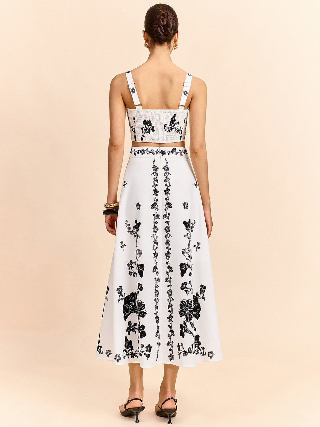 Ensemble Haut Court et Jupe Midi Fleurie Brodé
