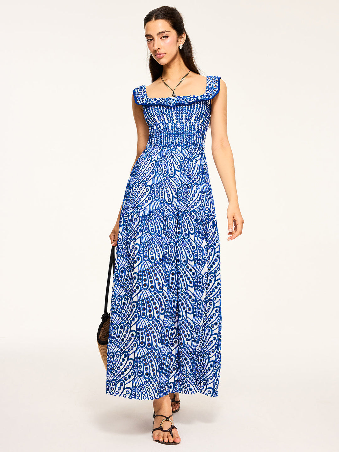 Robe Longue Brodé Semi-Transparente avec Bordure Volantée