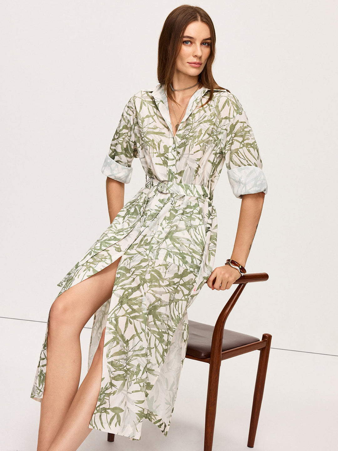 Robe Mi-longue Ceinturée à Imprimé Feuillage avec Fentes