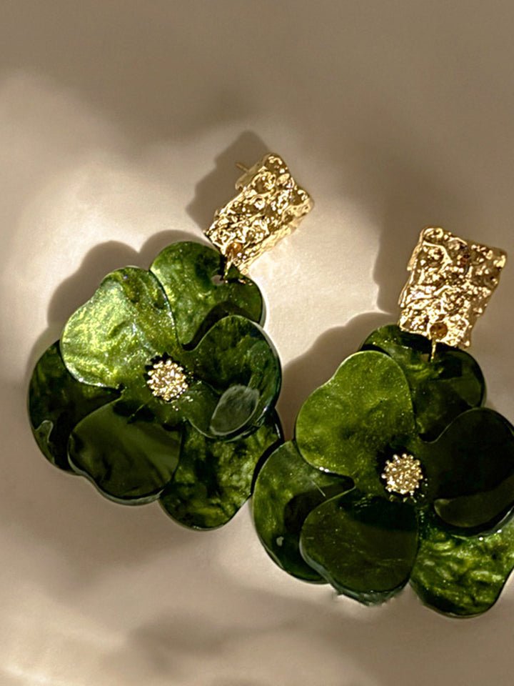 Boucles d'oreilles pendantes florales dorées