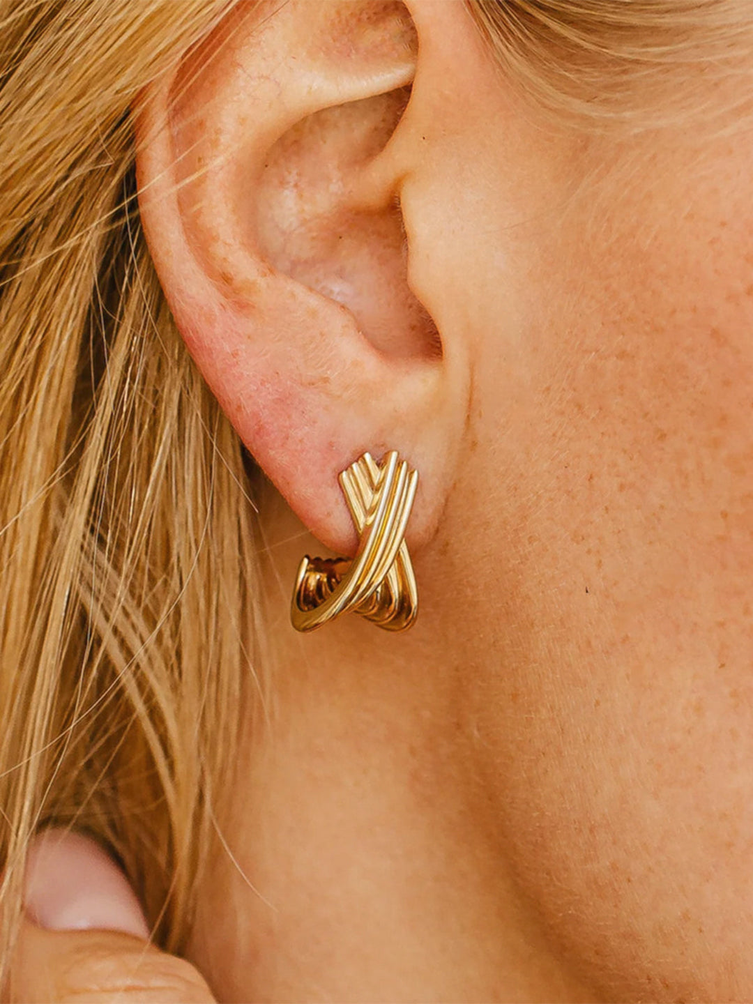 Boucles d'oreilles créoles plaquées or