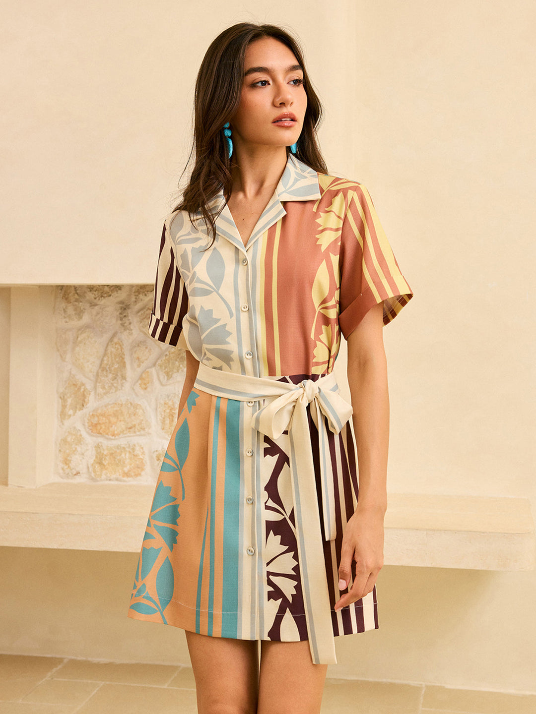 Robe Longue à Ceinture Imprimée Abstraite