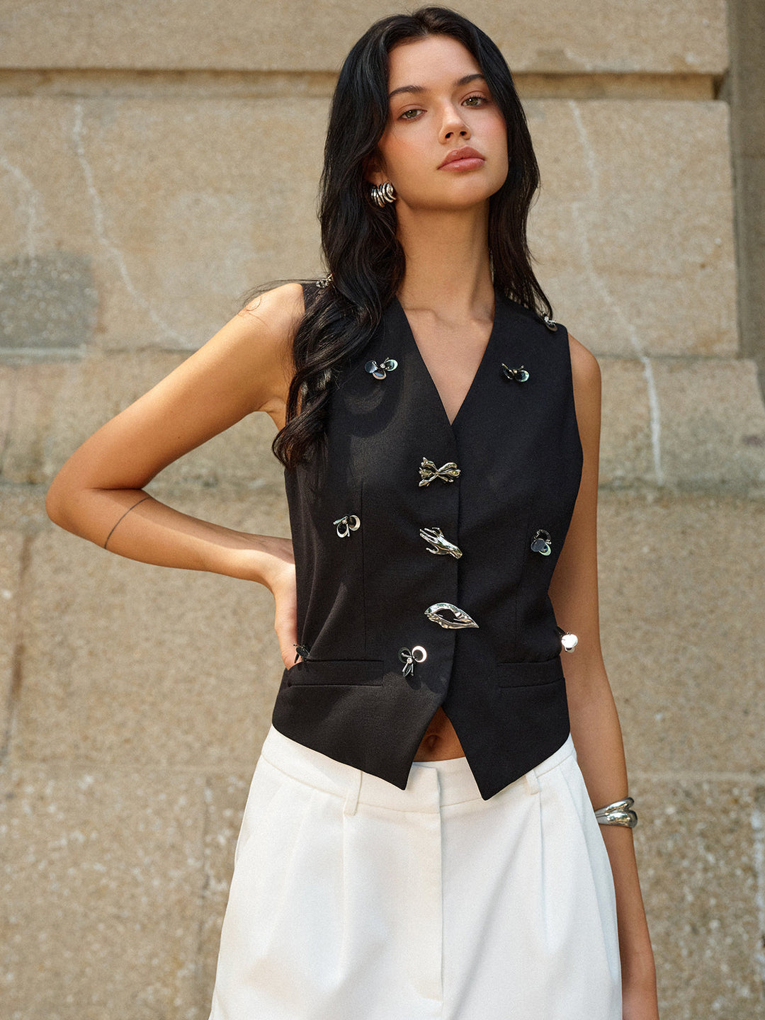 Gilet col en V en métal