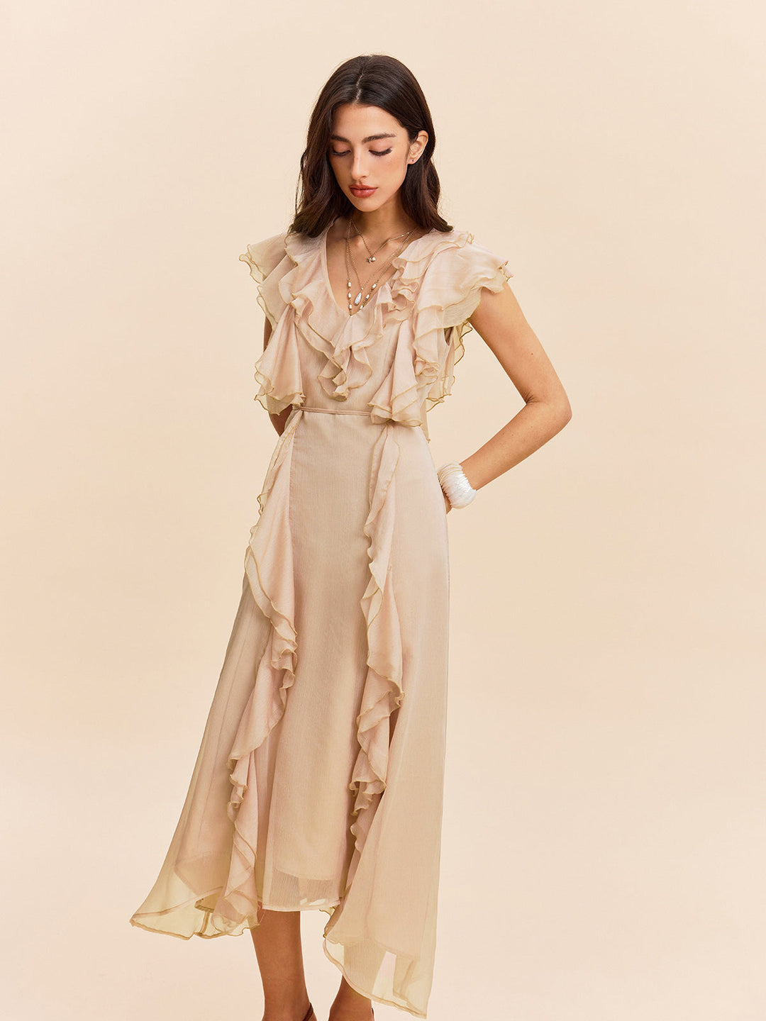 Robe à volants semi-transparente