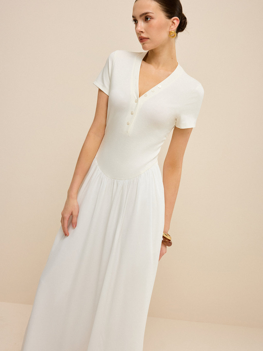 Robe Longue à Col en V et Patte de Boutonnage