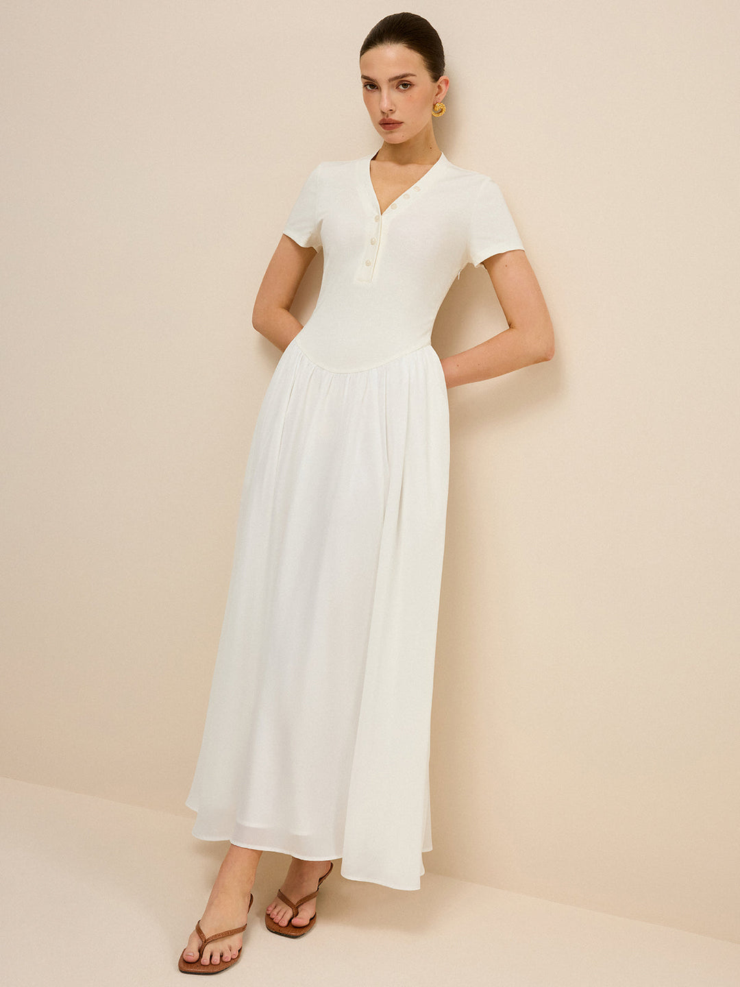 Robe Longue à Col en V et Patte de Boutonnage