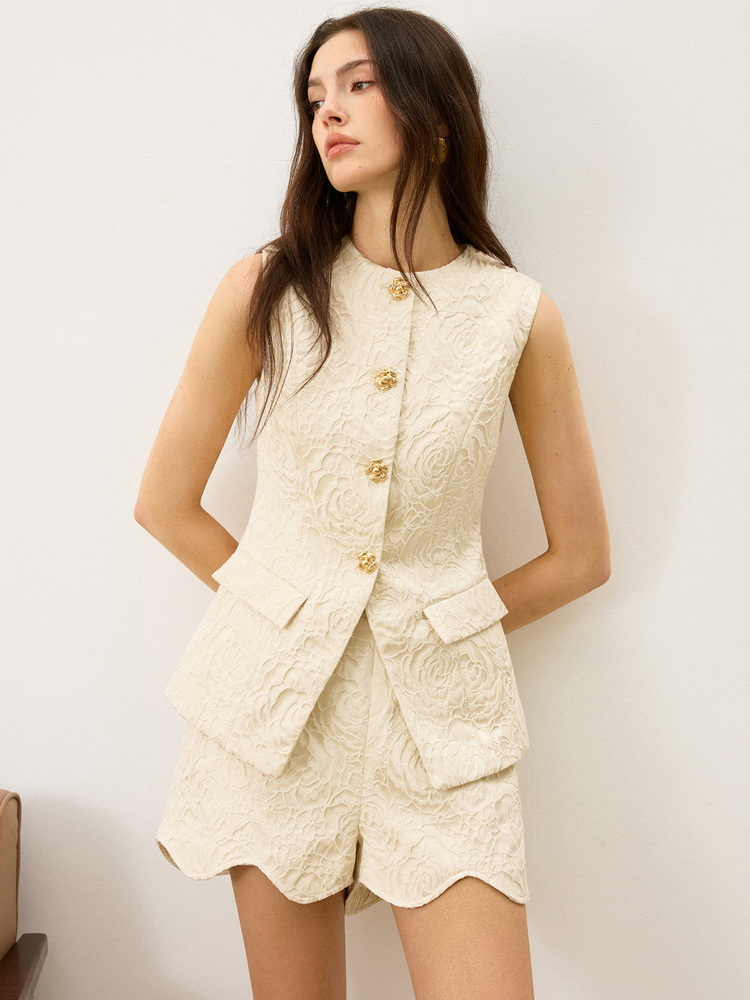 Gilet texturé en jacquard avec bouton en métal