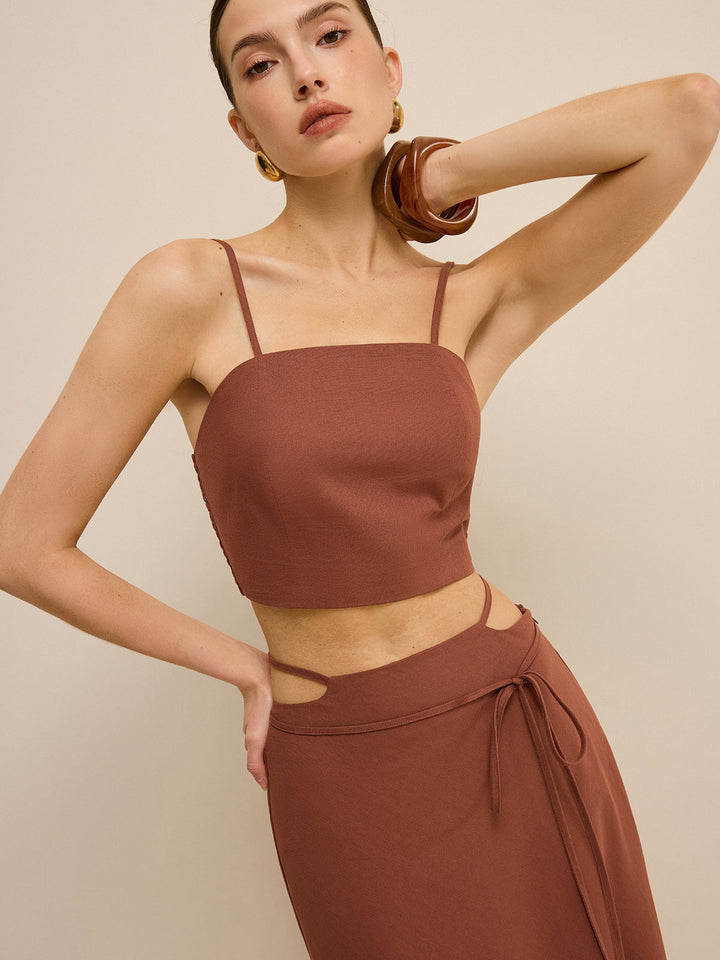 Ensemble jupe à découpe avec détail de cravate à la taille