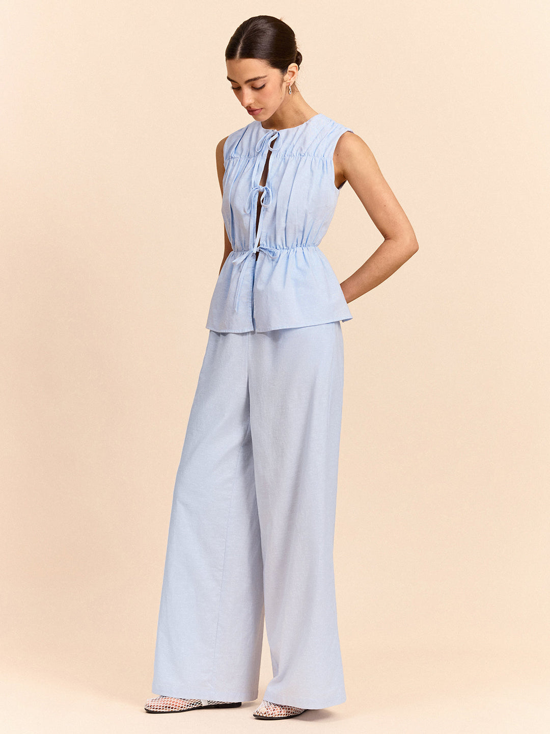 Ensemble pantalon en lin et coton noué à l'avant