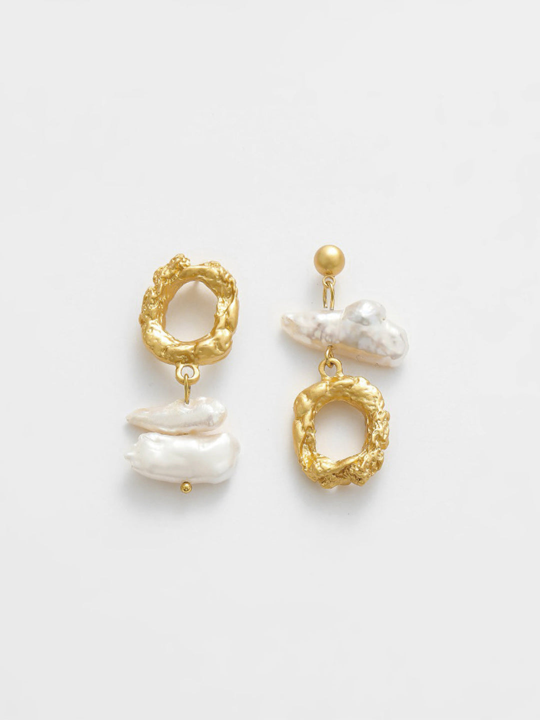 Boucles d'oreilles asymétriques en perles