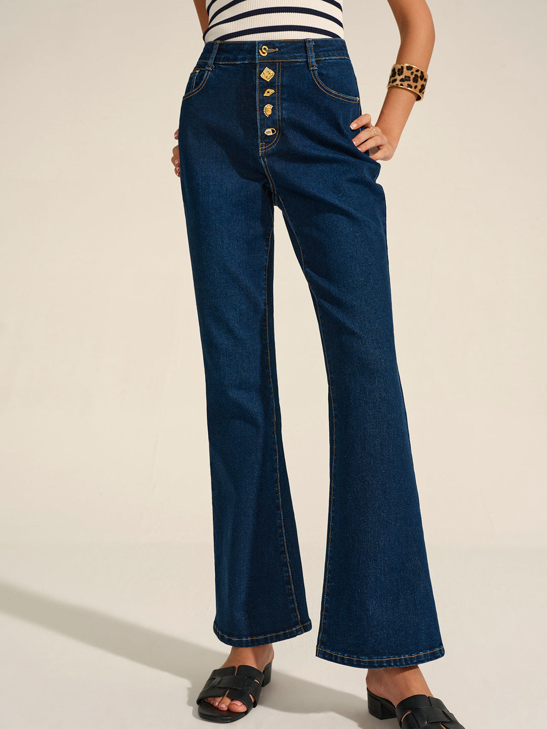 Pantalon Évasé en Métal Décoratif en Jean