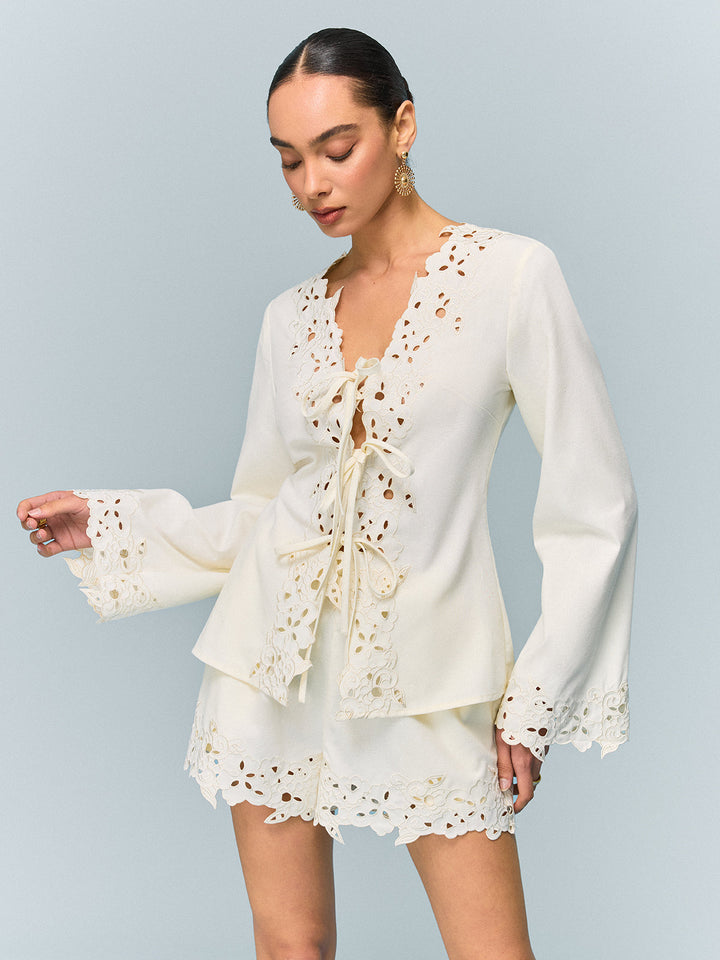 Haut réversible brodé en dentelle semi-transparente